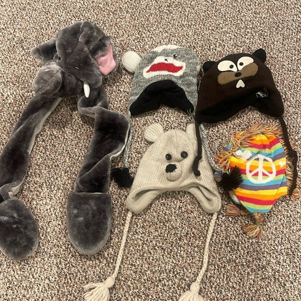 5 kids winter hats!!!